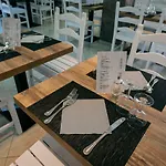 Marina Hotell 3*