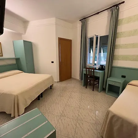 Marina Hotel