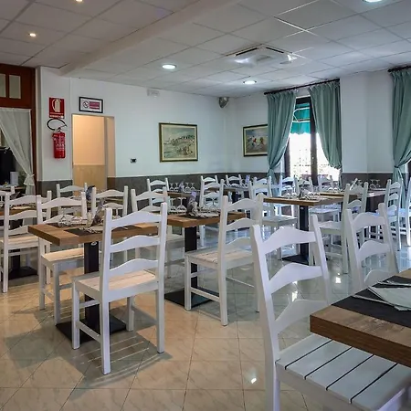 Marina 3* ססטרי לבאנטה