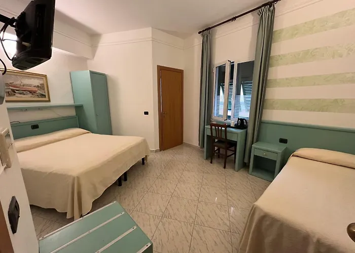Marina Hotel